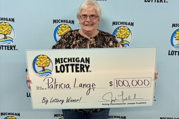 Michigan couple win $100,000 lottery prize at their own store Michigan couple win $100,000 lottery prize at their own store